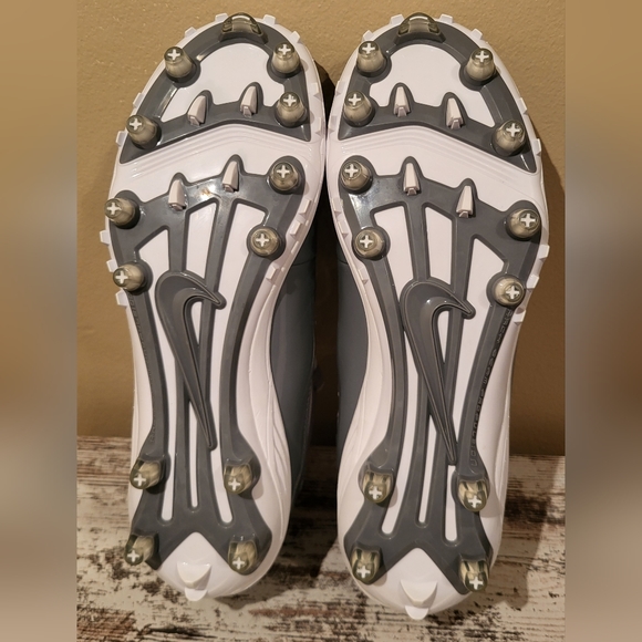 Deadstock Jordan 11 XI Cool Gray Football cleats - Picture 6 of 10